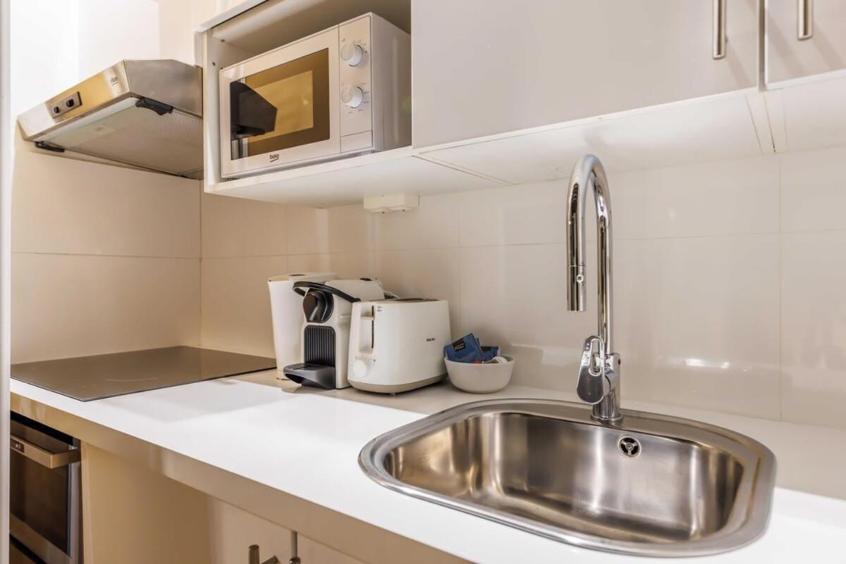 Cosy - Chatelet Apartment Paris